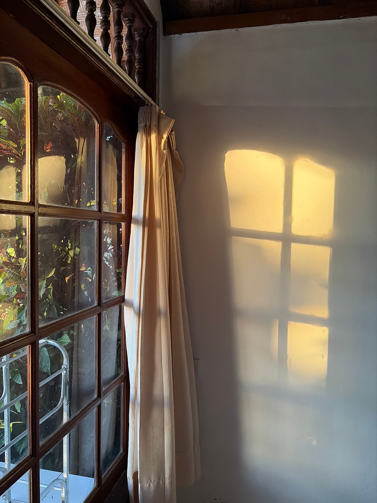 Ubud at golden hour — dawn, dusk, and tropical light