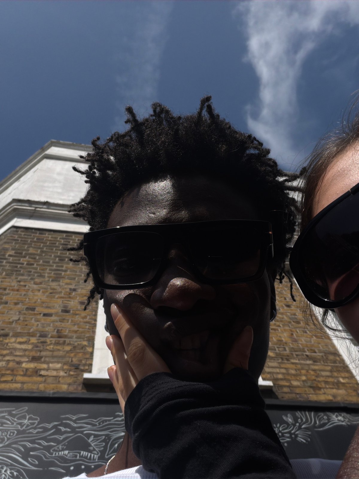 Full English breakfast and selfies on a sunny London morning
