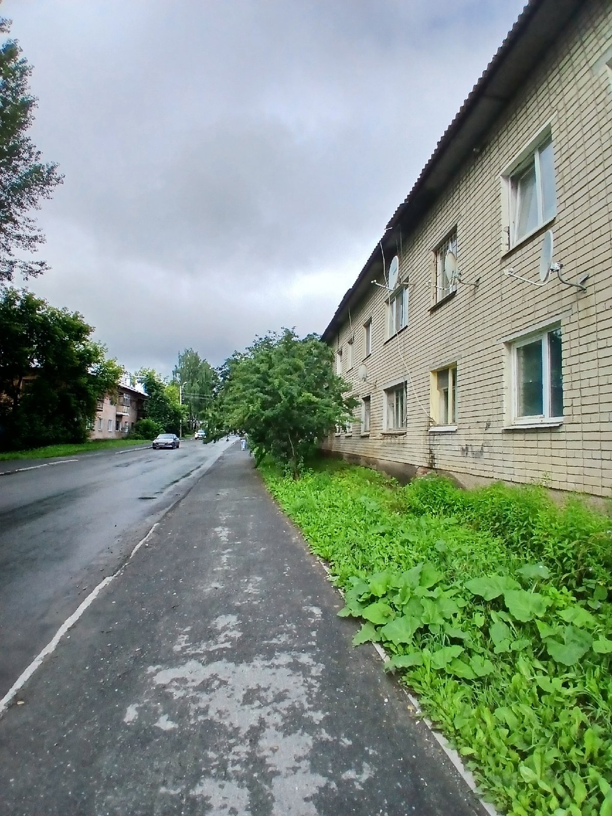 Overcast day on a Yekaterinburg city street