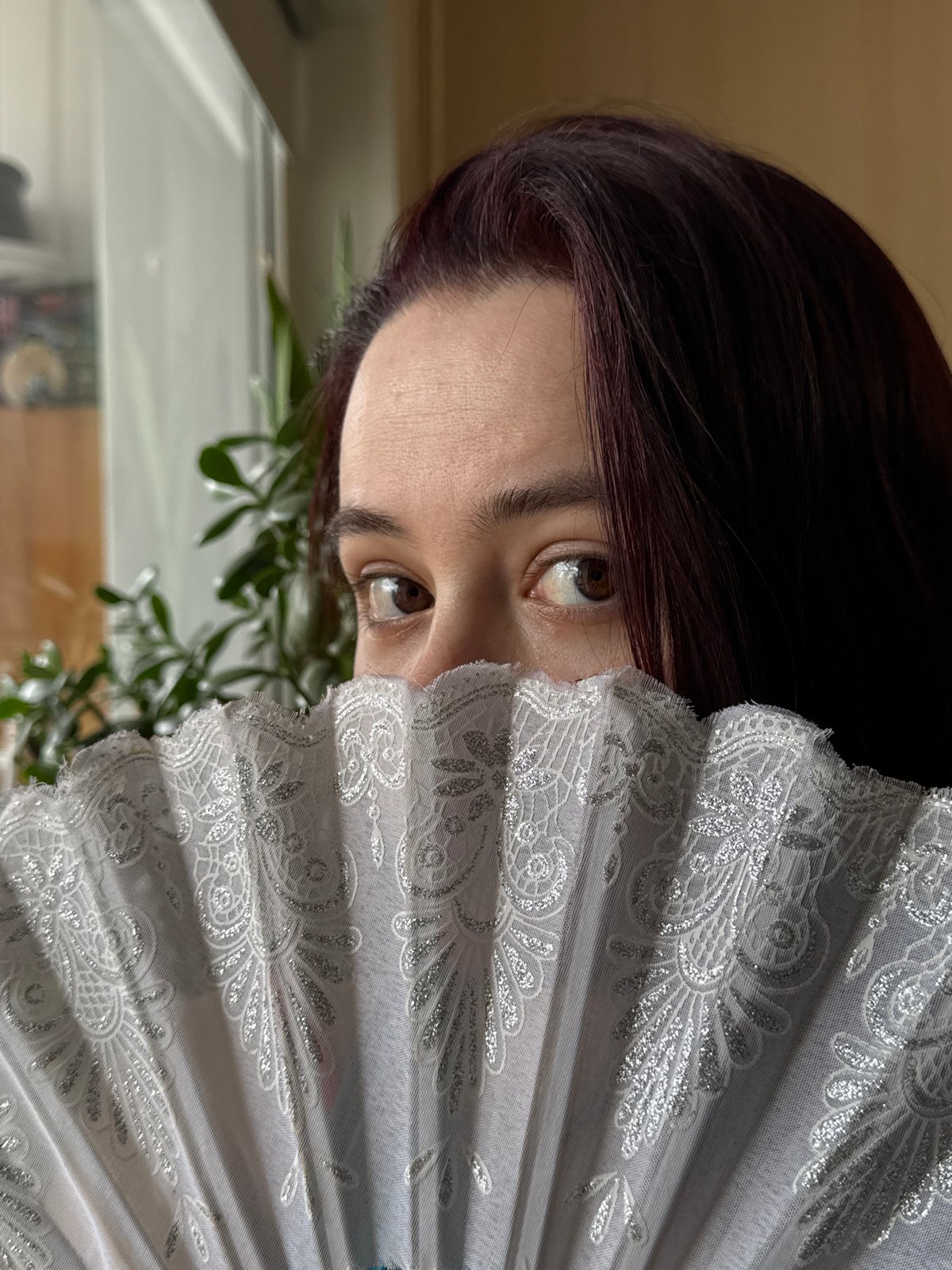 Domestic life moments captured in Izhevsk homes during spring morning