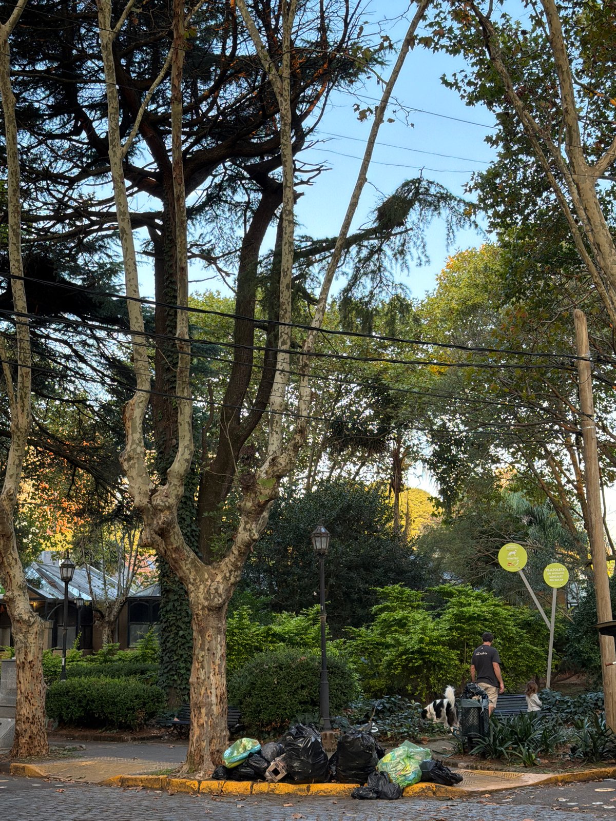 Evening street life captured in Vicente López residential area