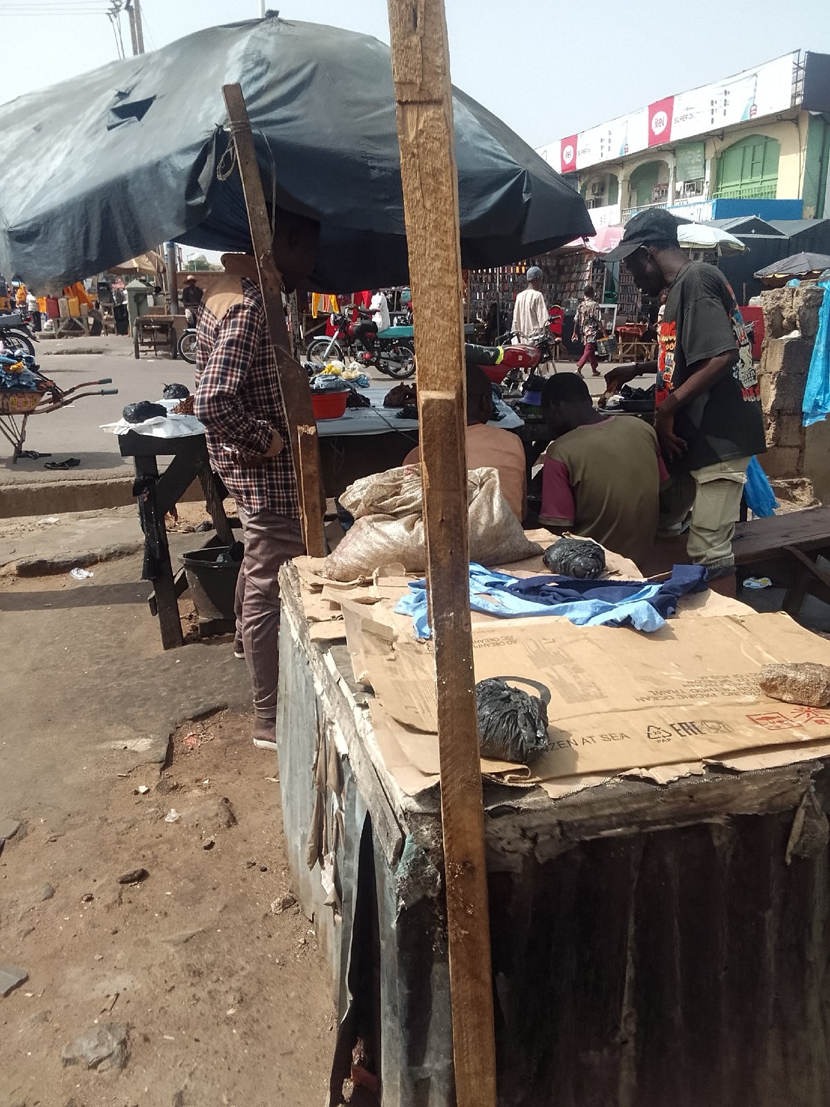 Daily street life documented across Arawa, Nigeria