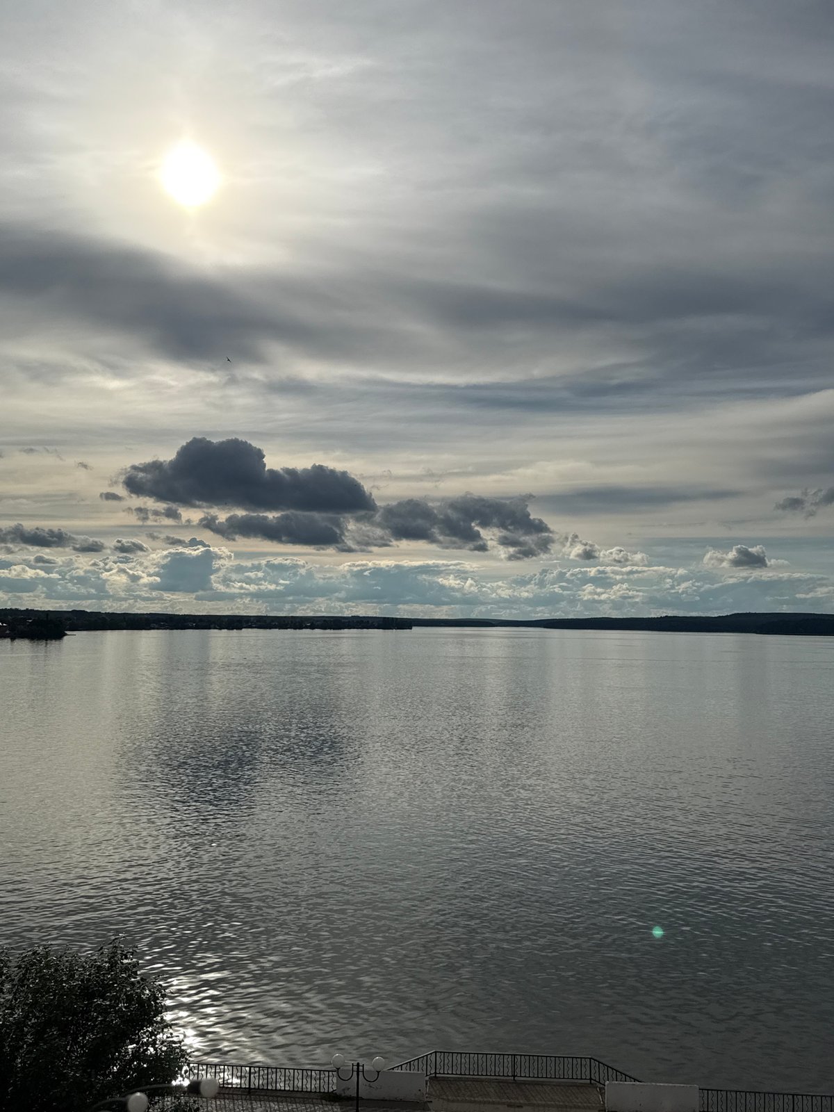 Hockey practice and reservoir views on a cloudy Votkinsk afternoon