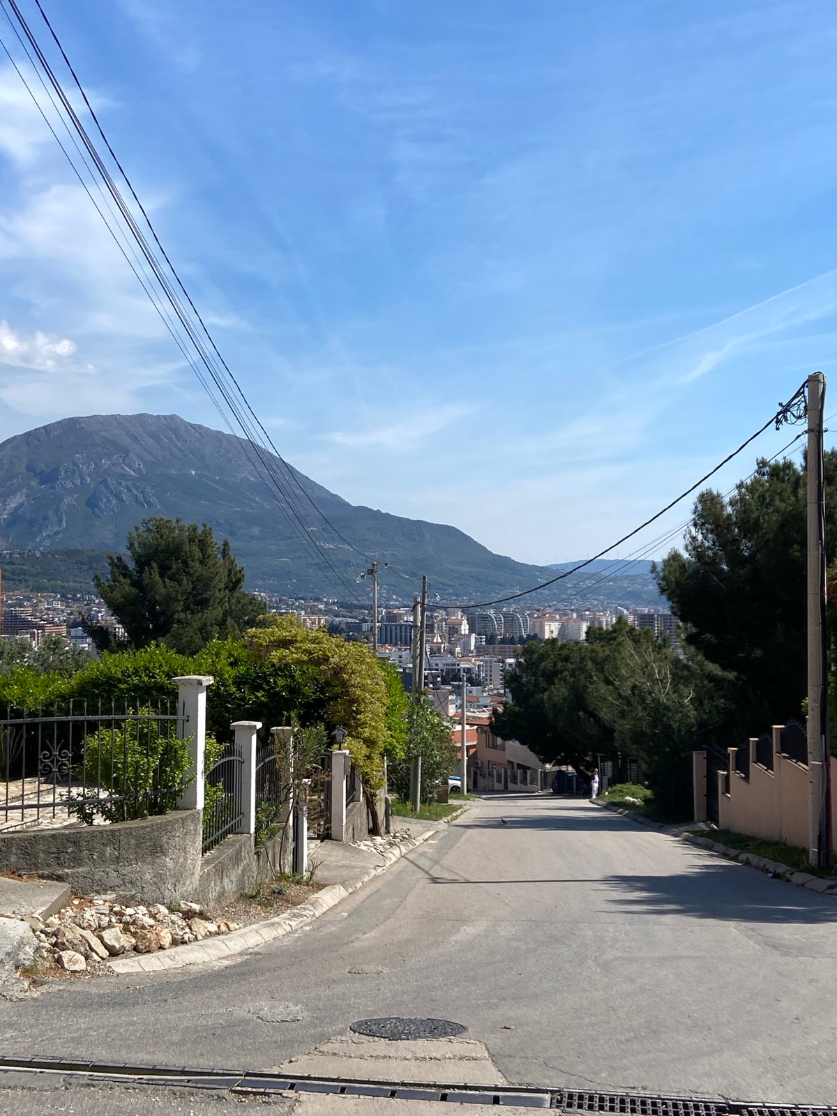 Quiet Saturday afternoon scenes documented in Šušanj, Montenegro