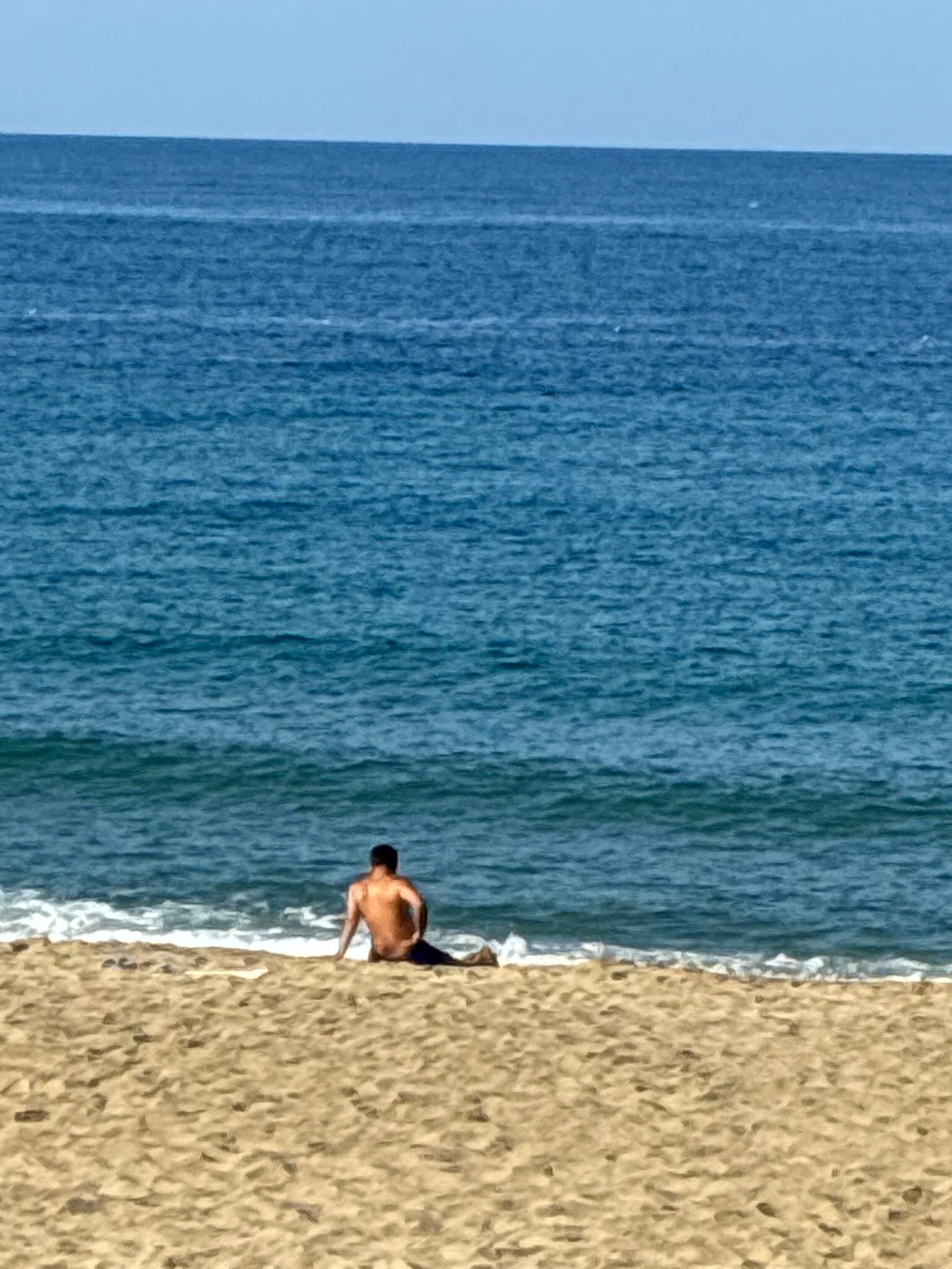 Morning scenes documented along Alanya's coastal promenade and beaches