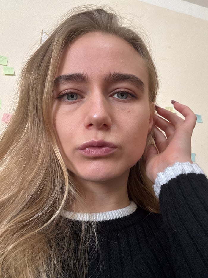 Blonde woman's morning routine documented across fitness, travel, study