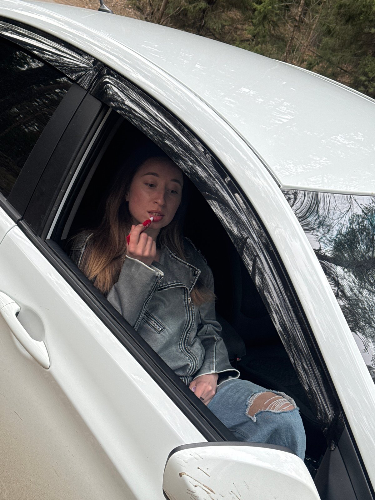 Woman documents forest car break in Chaykovsky Russia