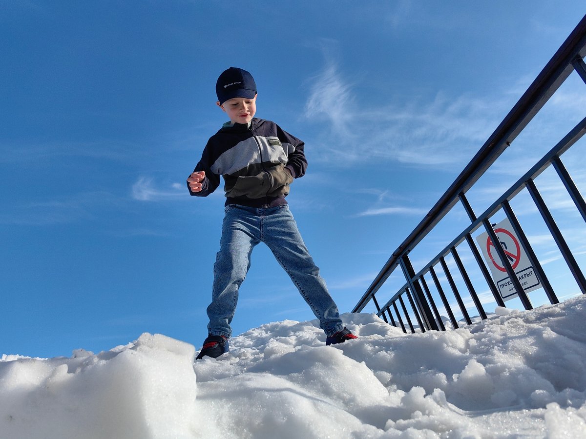 Child enjoys mountain day trip at Estosadok resort