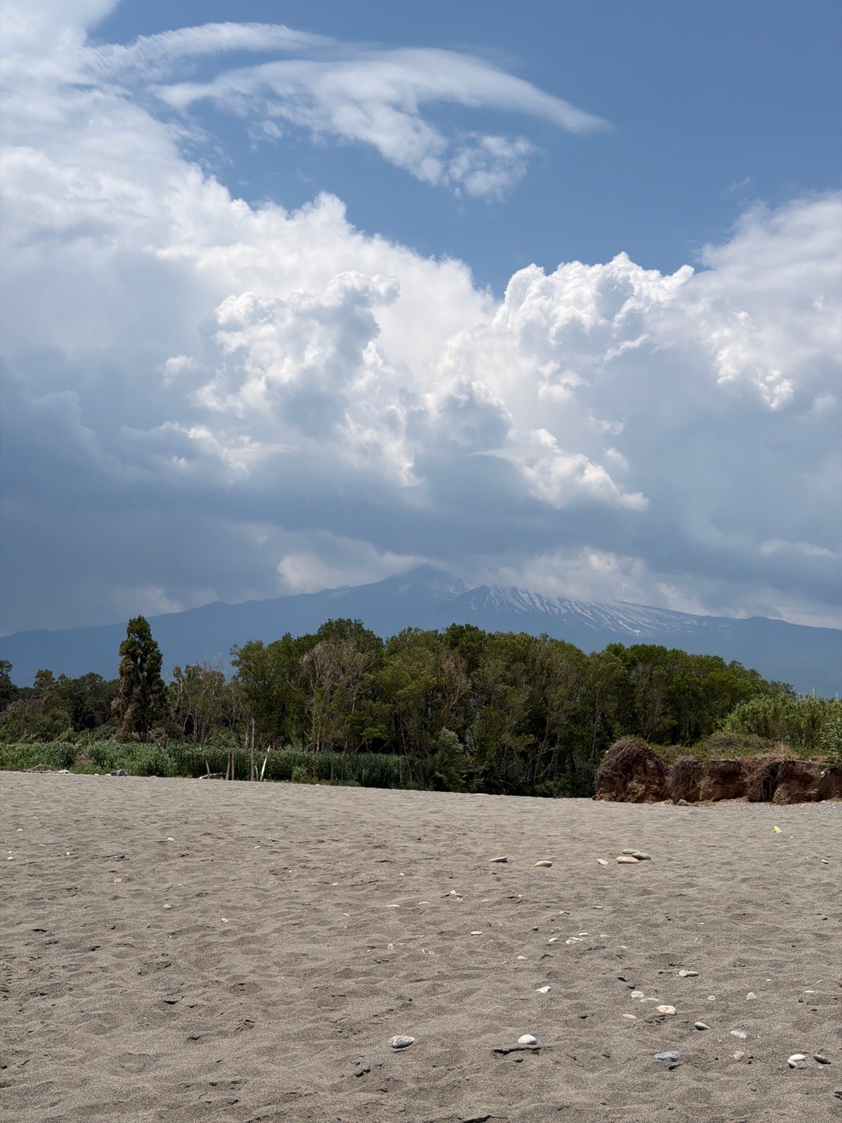 Morning beach activities documented in Chianchitta, Italy coastal area