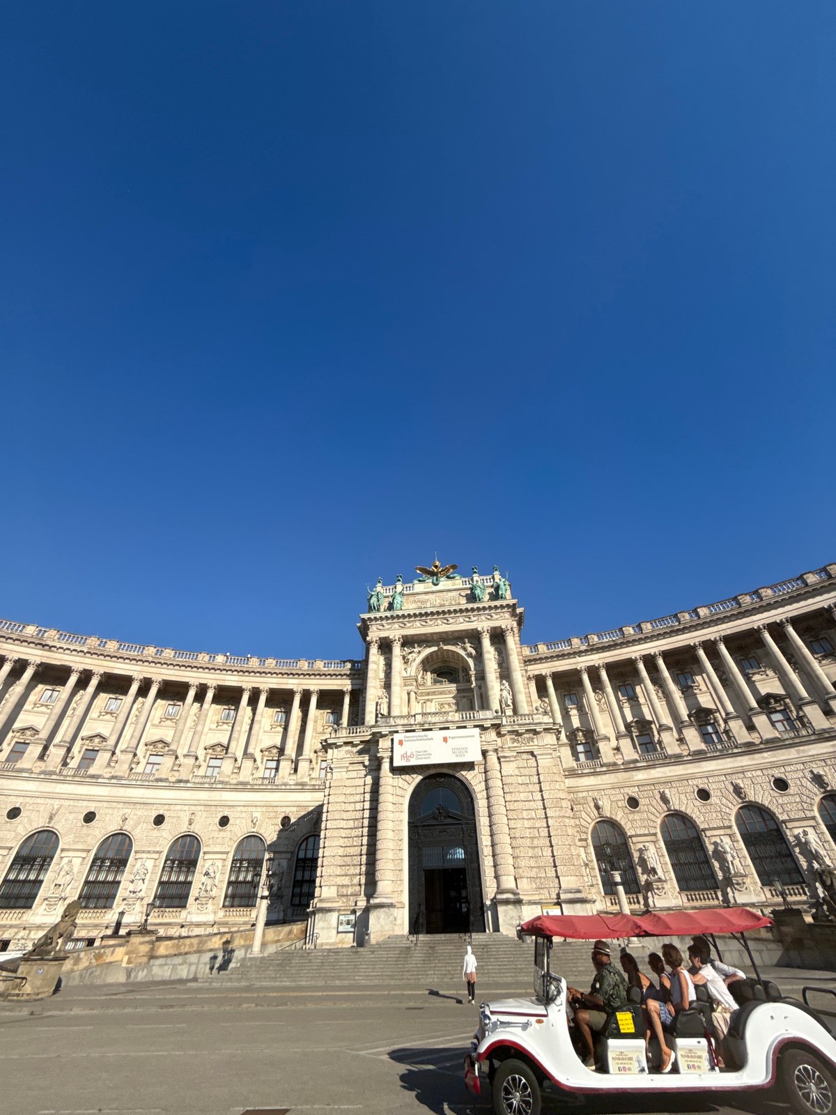 Afternoon loop through Vienna's imperial museum and palace district