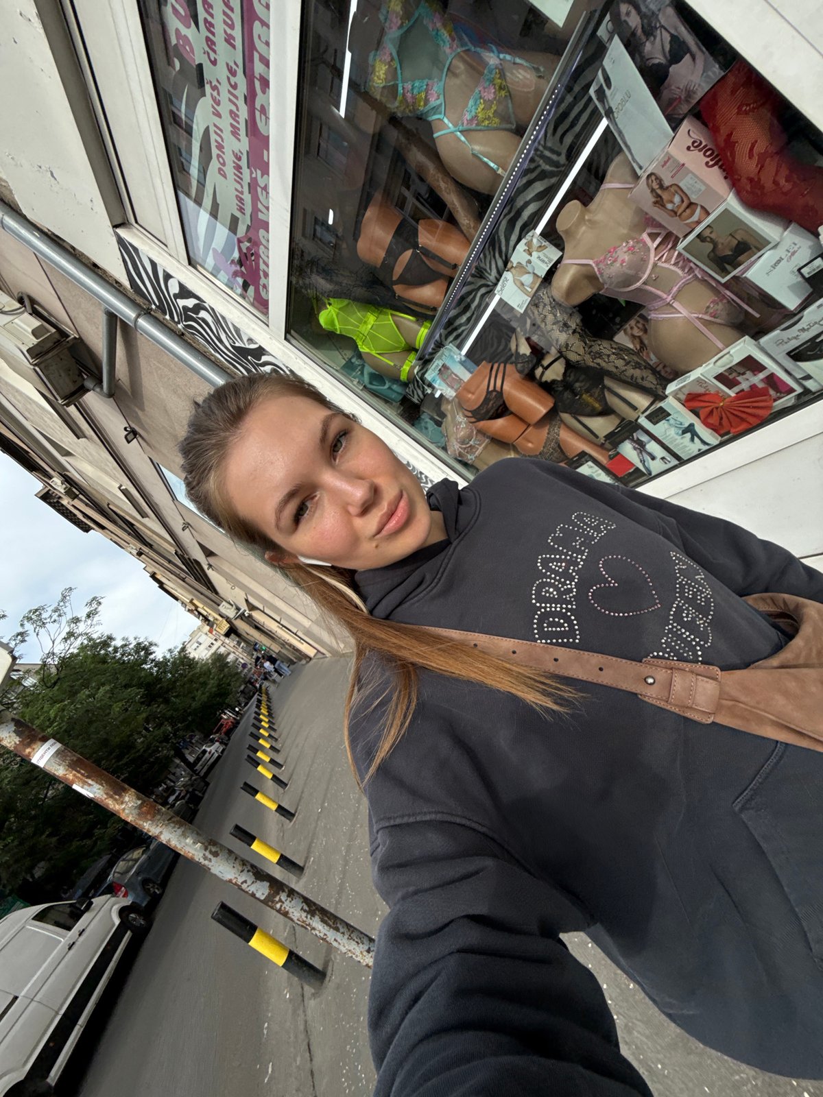 Everyday street life documented in Belgrade's Vracar district