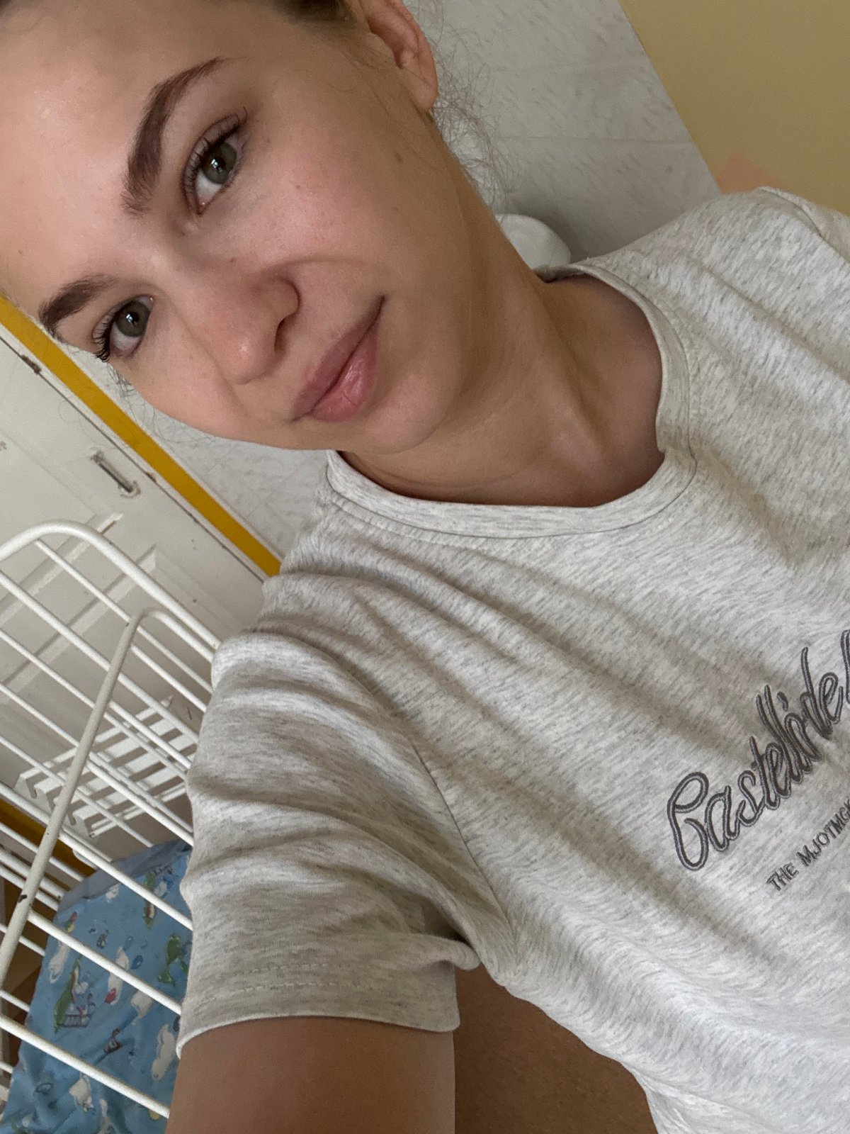 Woman takes late-night selfies in Chaikovsky, Russia