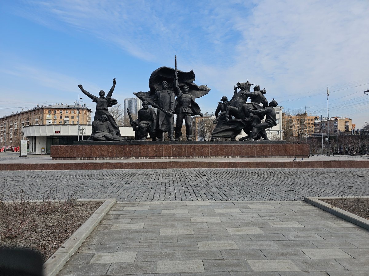 Morning scenes across central Moscow captured by witnesses