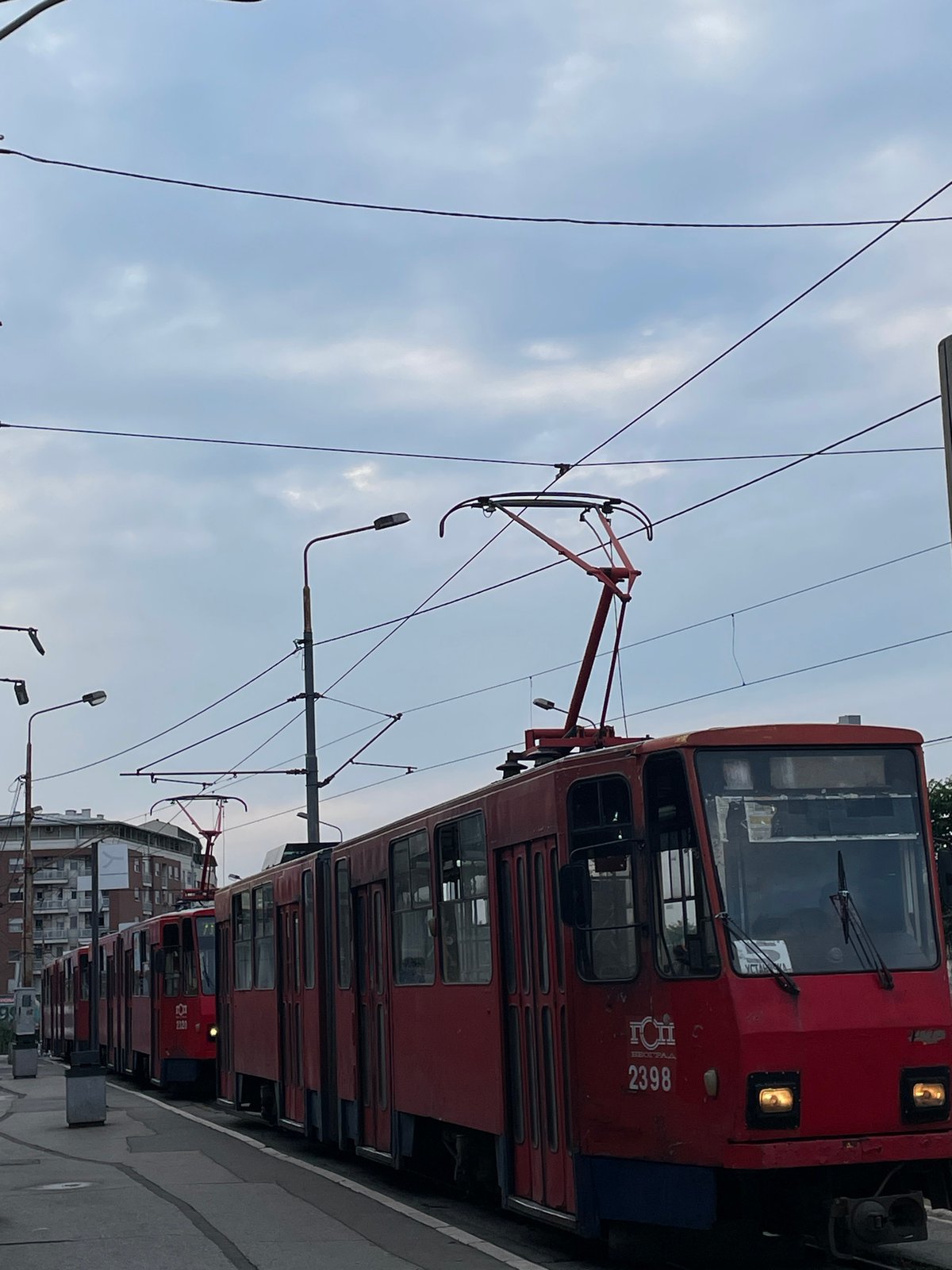 Evening Tram Operations Documented in Belgrade's Zvezdara District