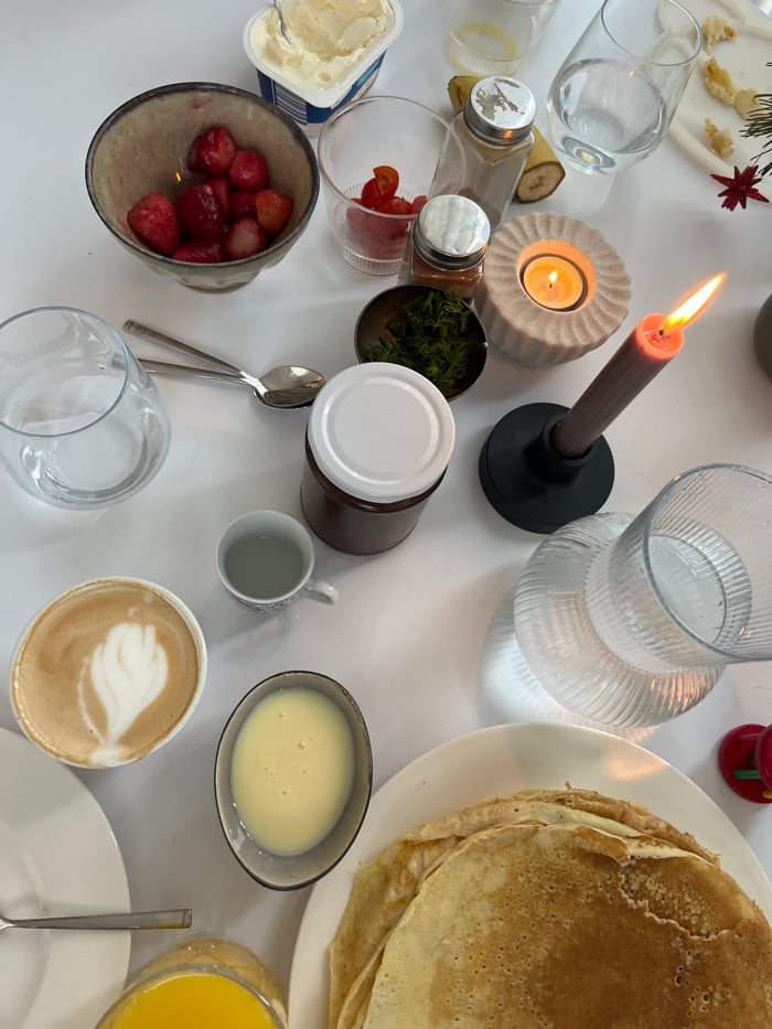 Foggy German morning captures breakfast routines and dog walks