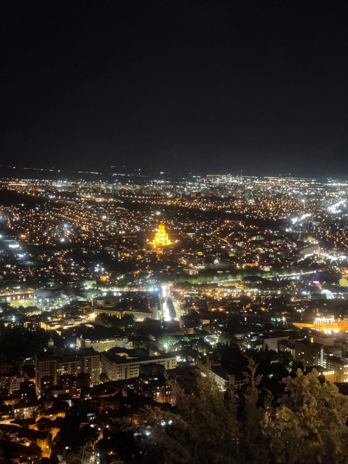 Evening city tour and dining in Tbilisi, Georgia