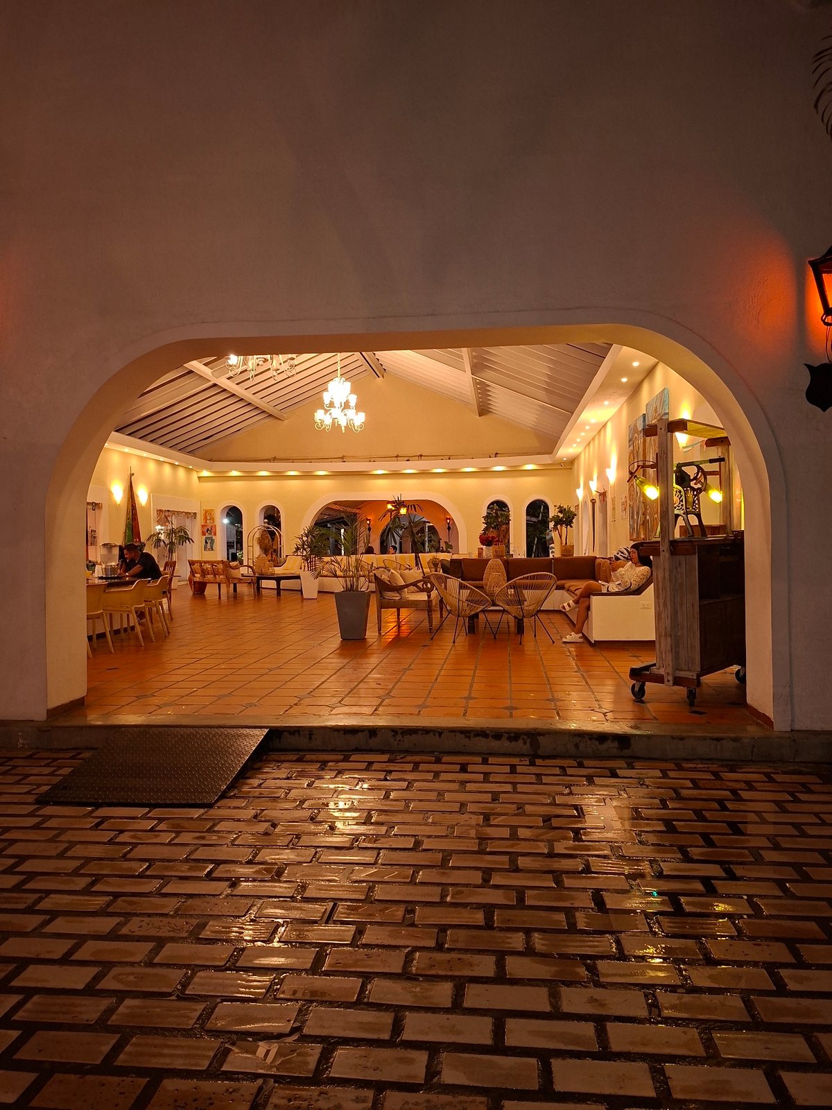 Evening at a Porlamar resort venue, games and stage entertainment