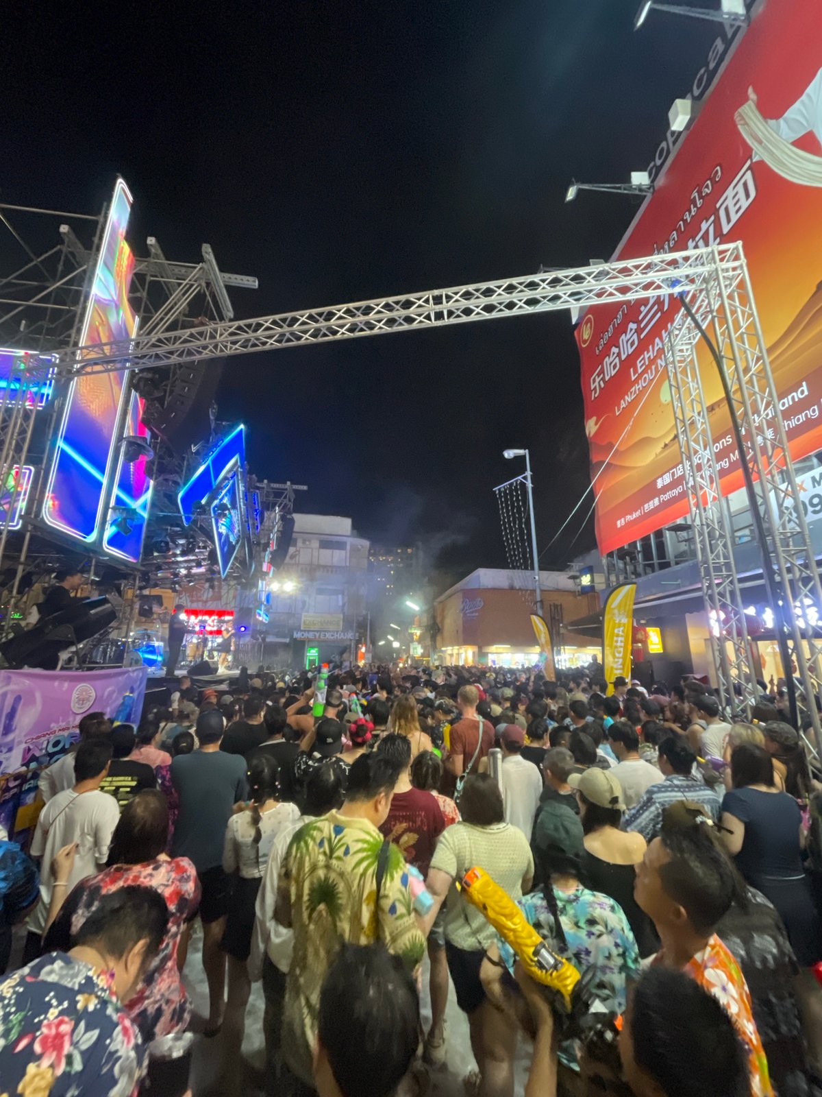 Water festival draws crowds in Chiang Mai, Thailand