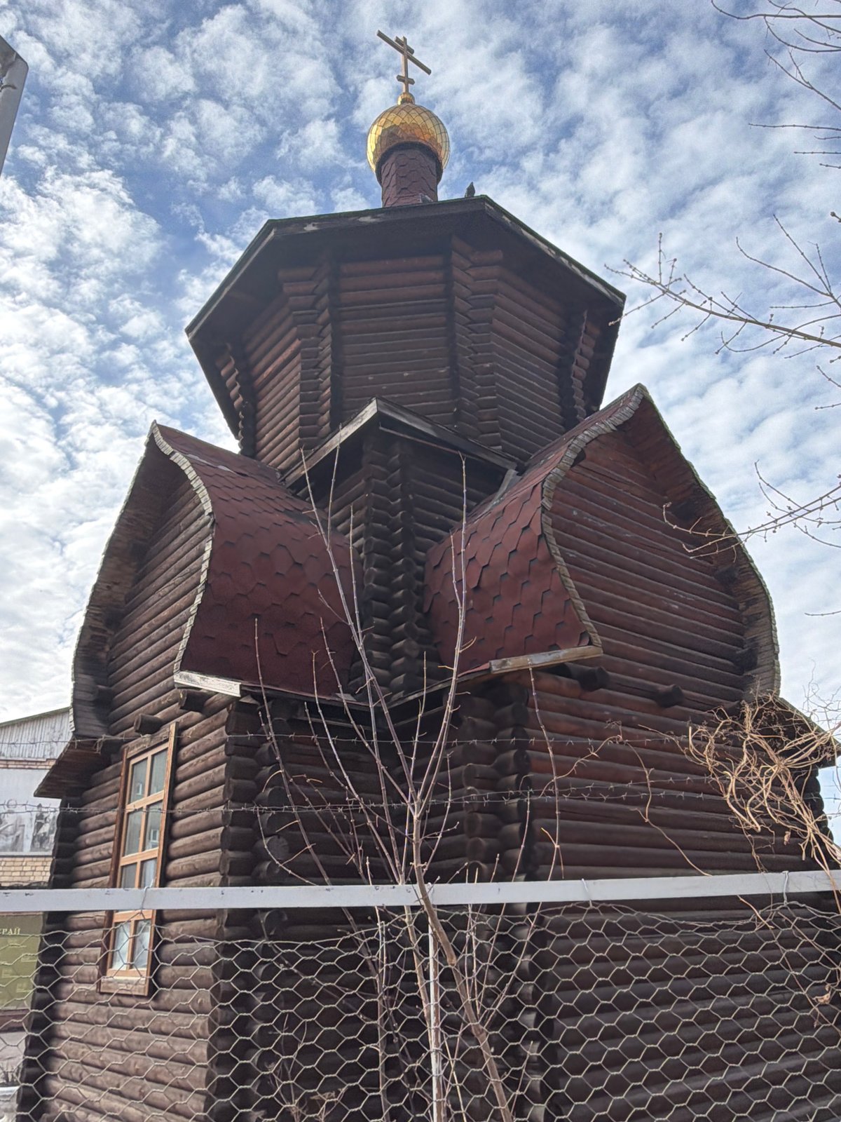 Tourist documents Krasnoyarsk railway sites and Orthodox chapel