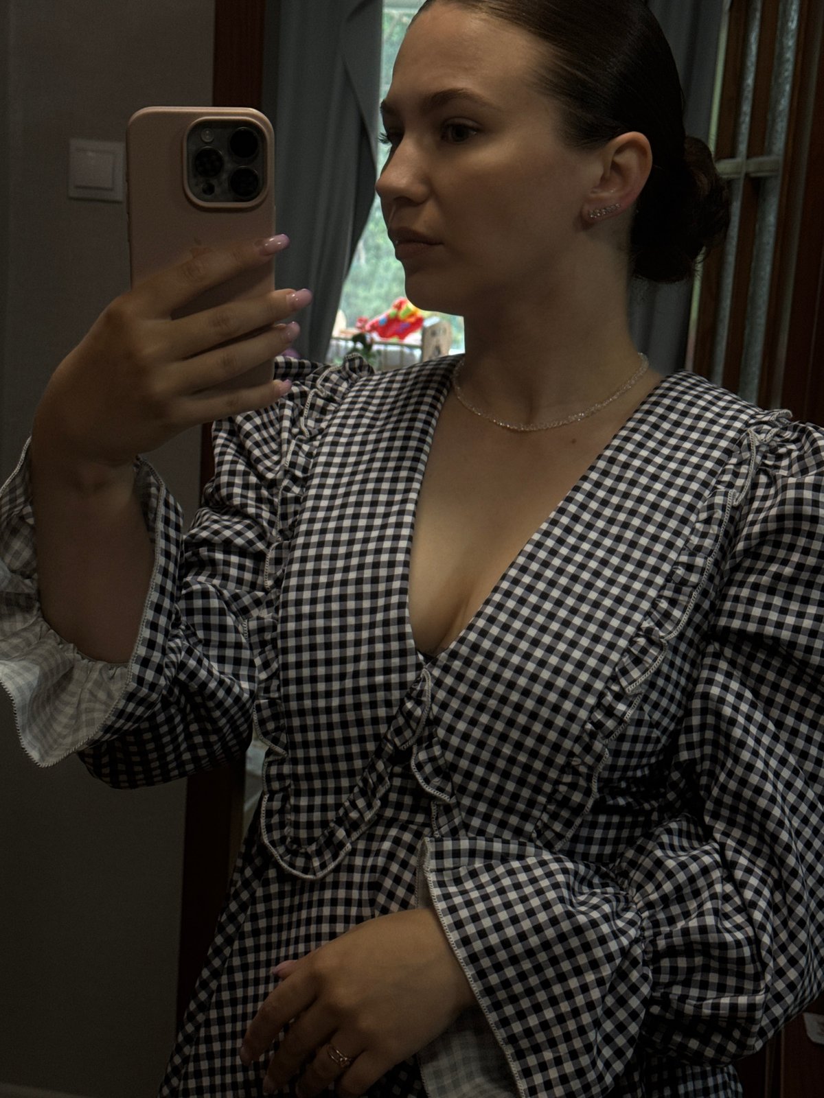 Young woman's morning routine captured in Chaikovsky, Russia selfies
