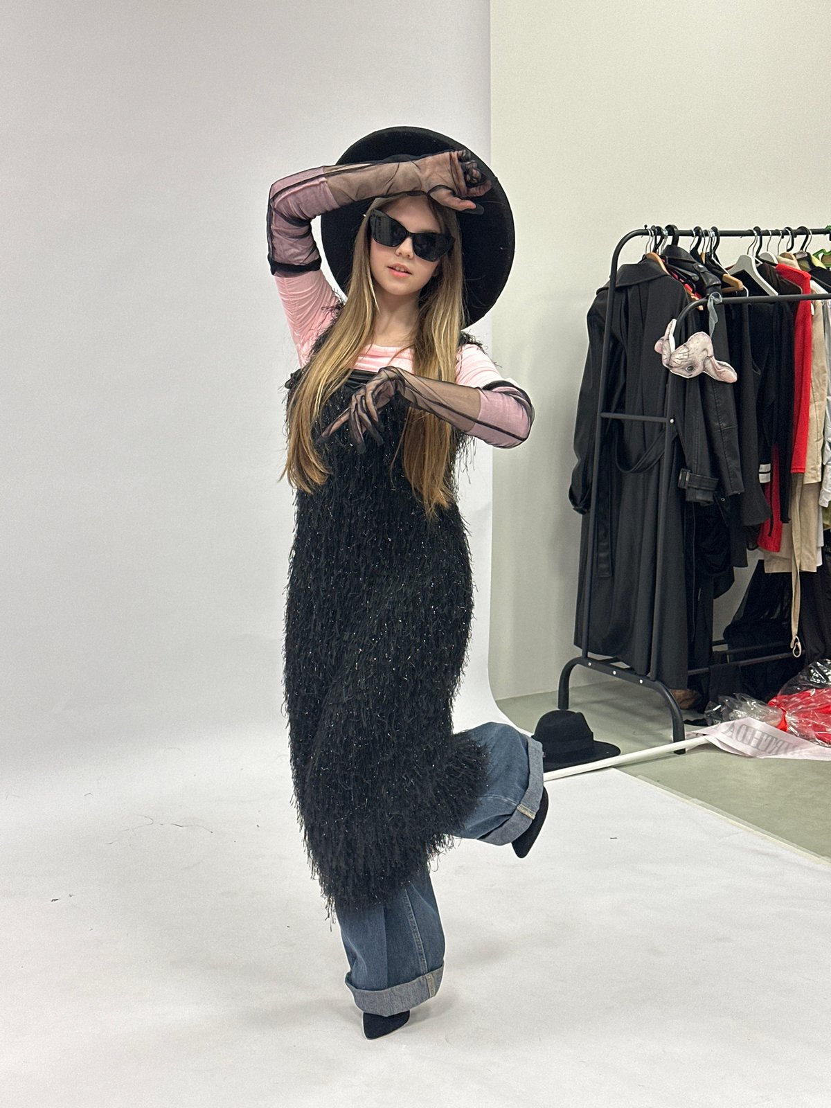 Photography studio session captures six young women in Votkinsk
