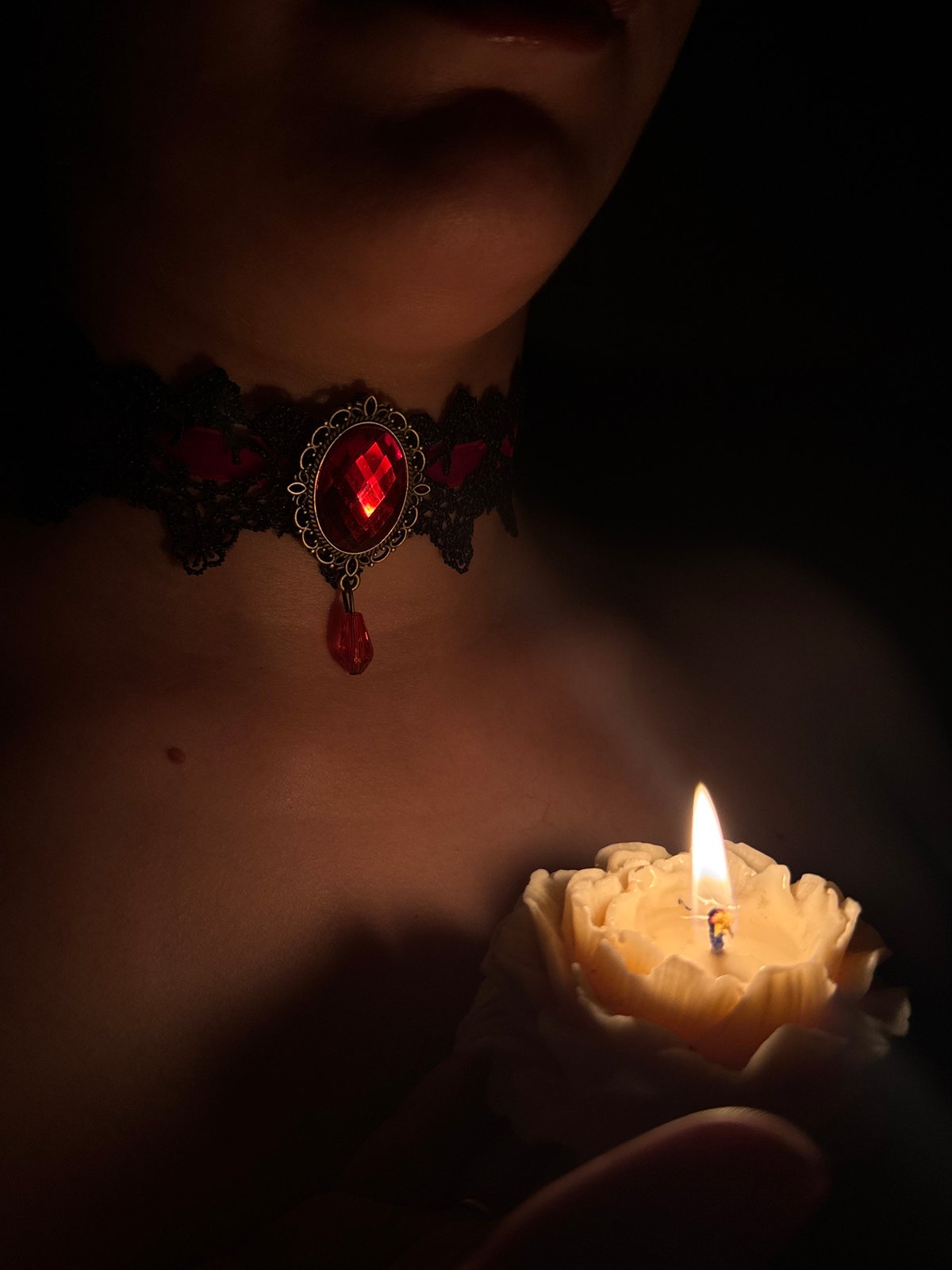 Candlelit atmosphere, dark aesthetics, and cats in Chaikovsky