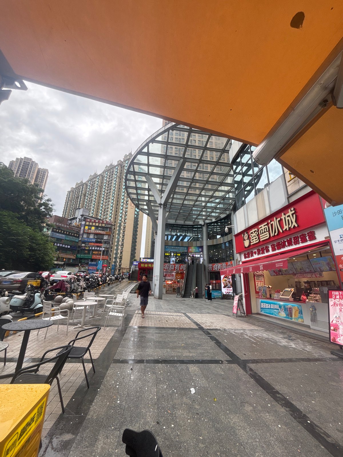 Everyday street and retail life in Nanhai District, China