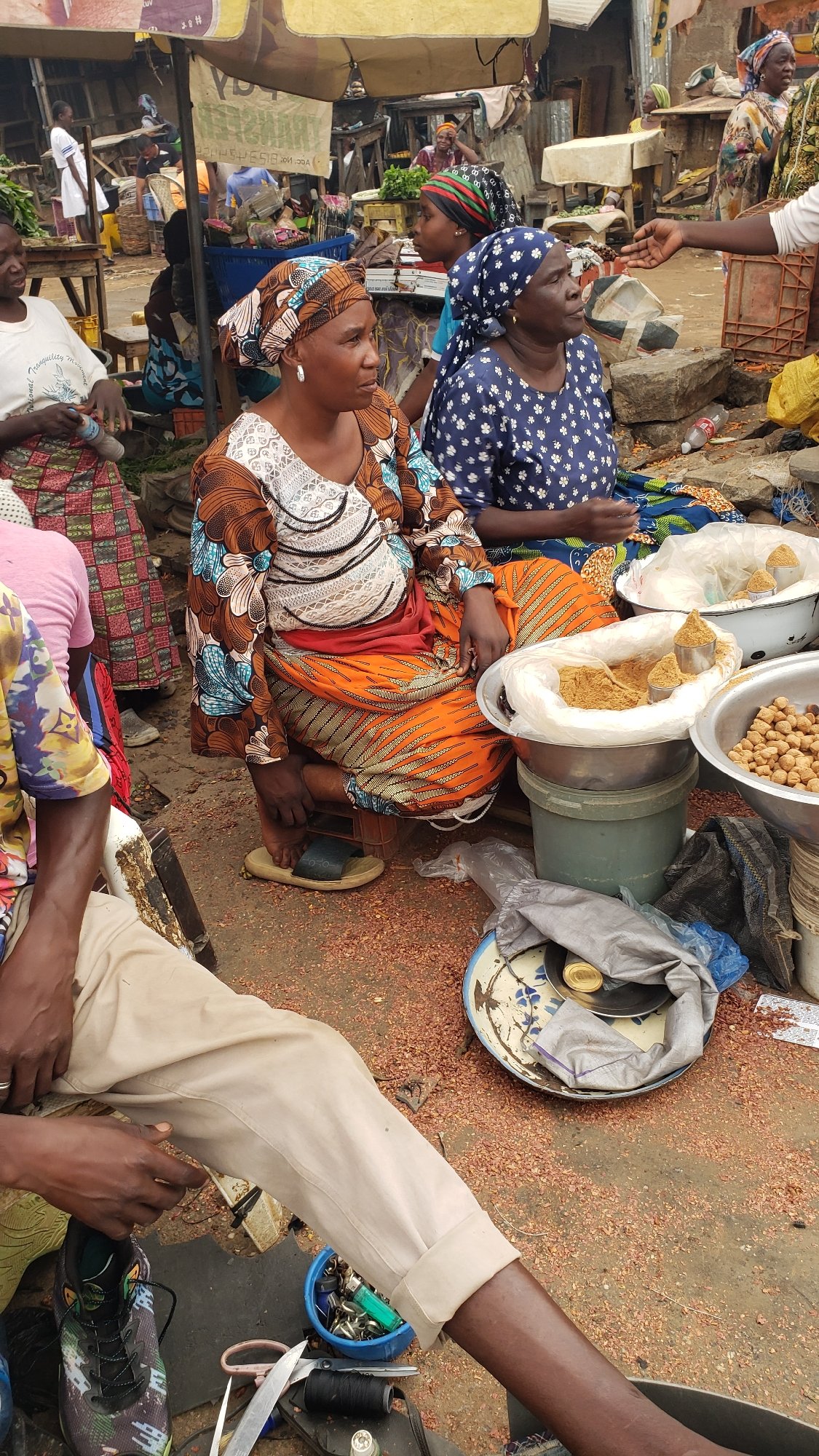 Daily life unfolds in Narayi Nigeria streets and markets