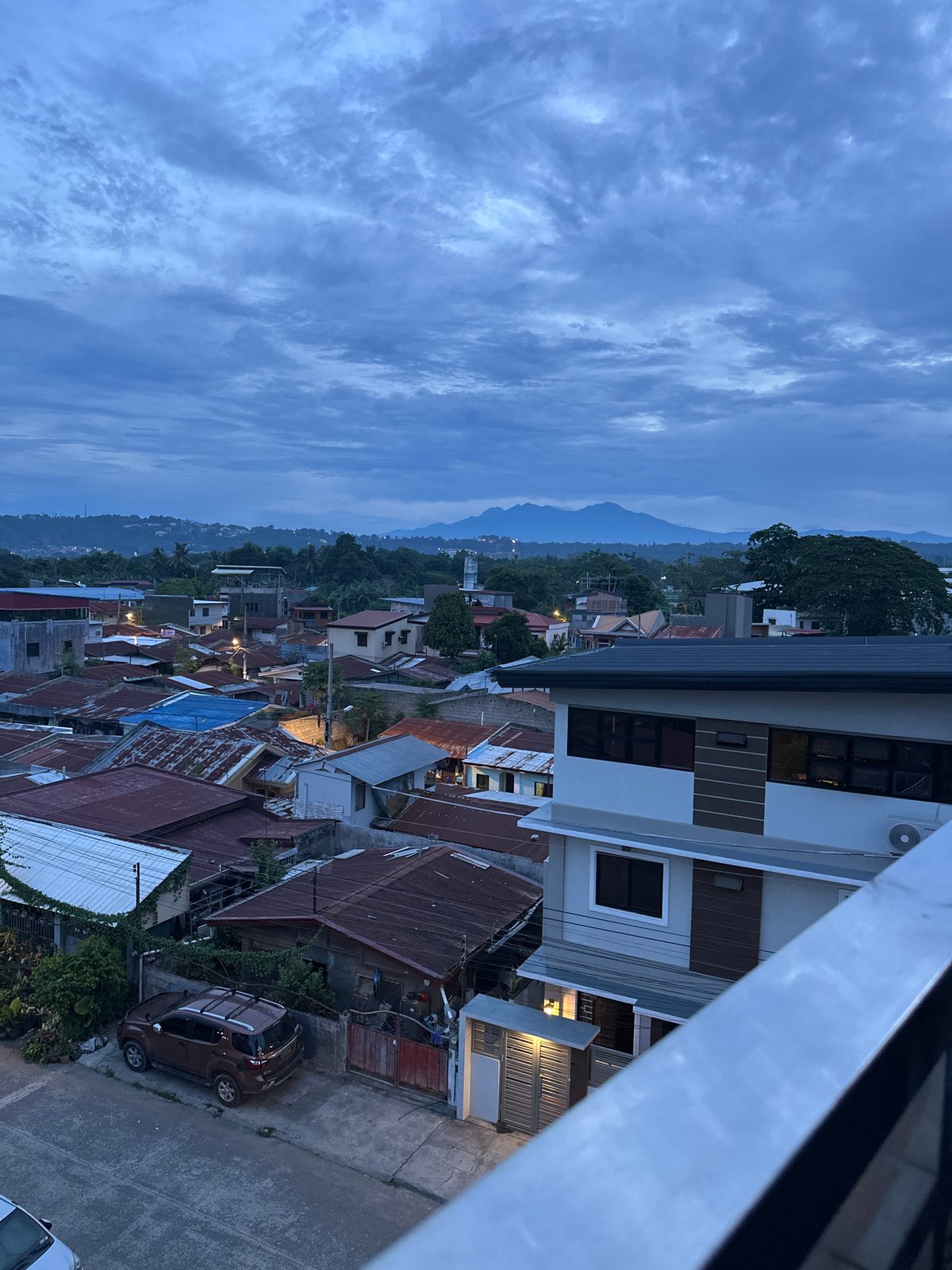 Morning life captured across Davao City residential areas