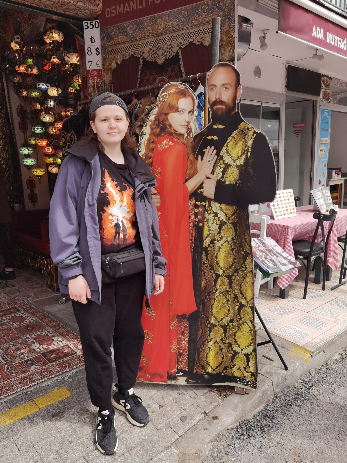 Tourist enjoys Ottoman displays at Prince Islands attraction