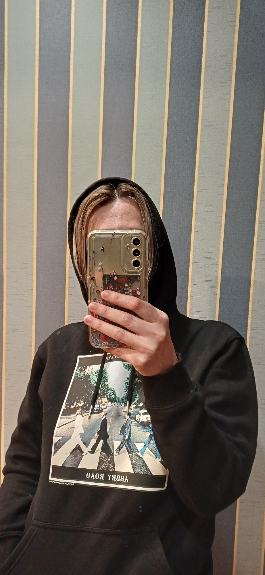 Beatles fan captures selfie, coffee moment in Saint Petersburg