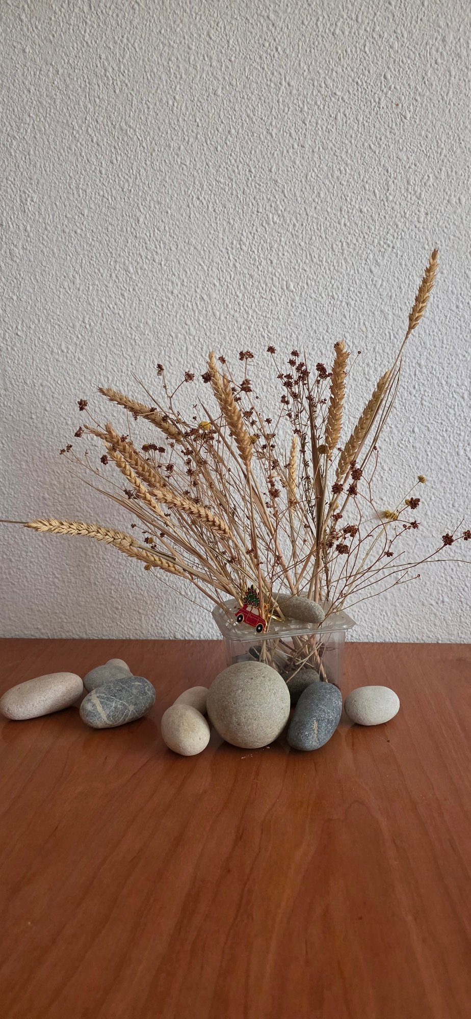 Decorative home objects photographed in a Huesca interior