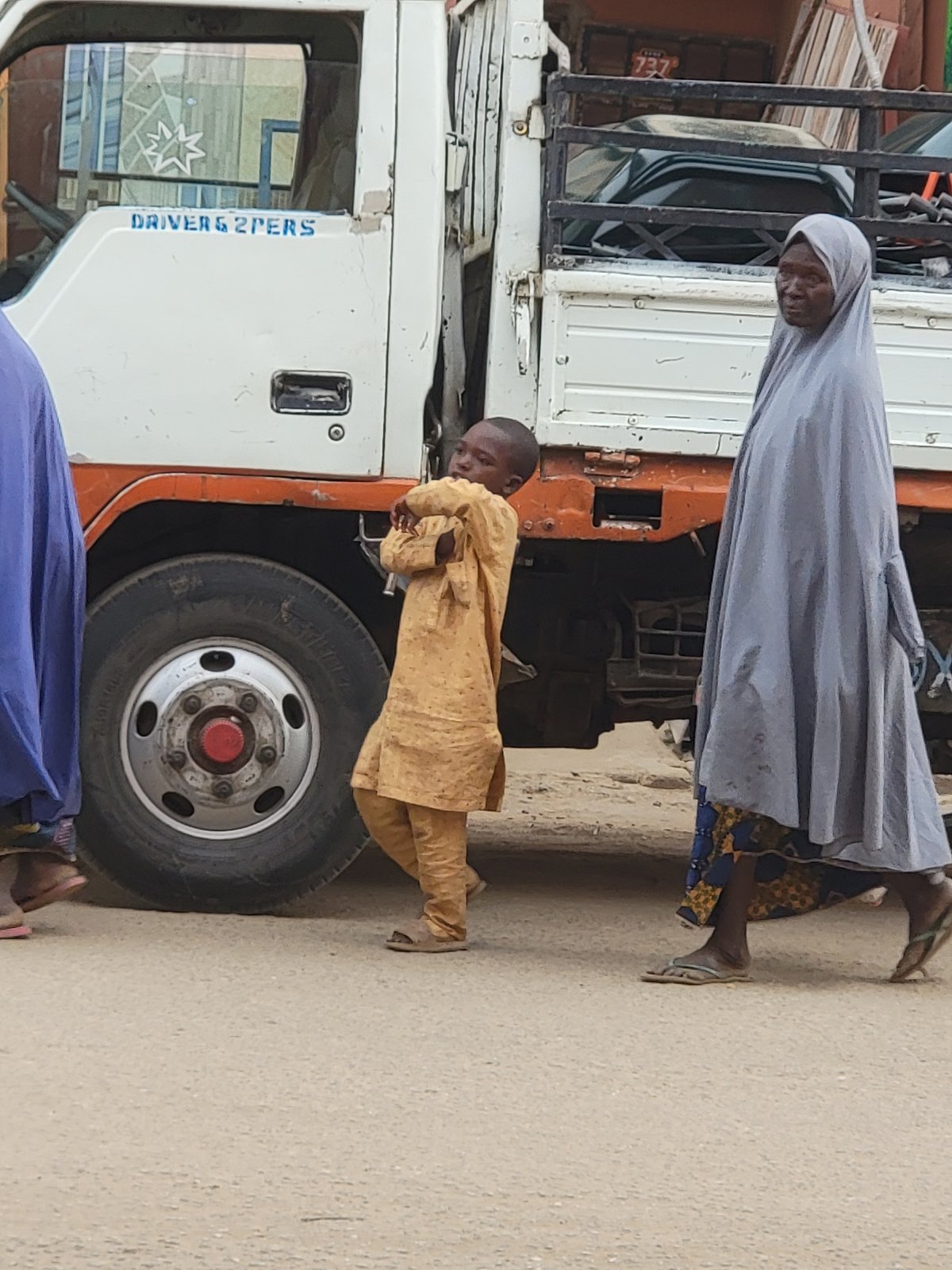 Ordinary street life documented in Maiburiji, Nigeria