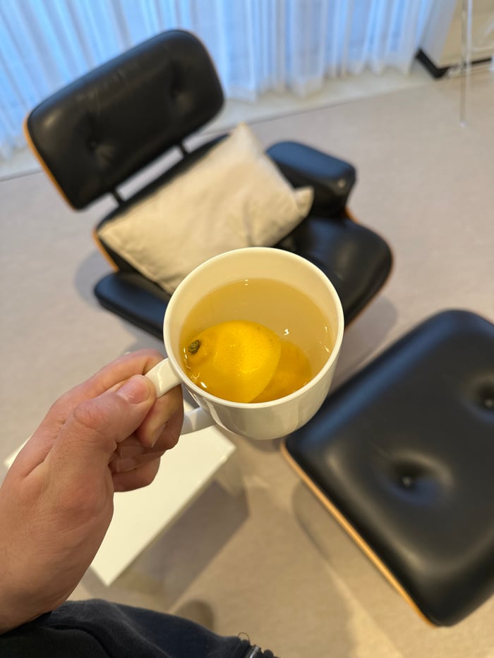 London resident documents afternoon snack preparation routine