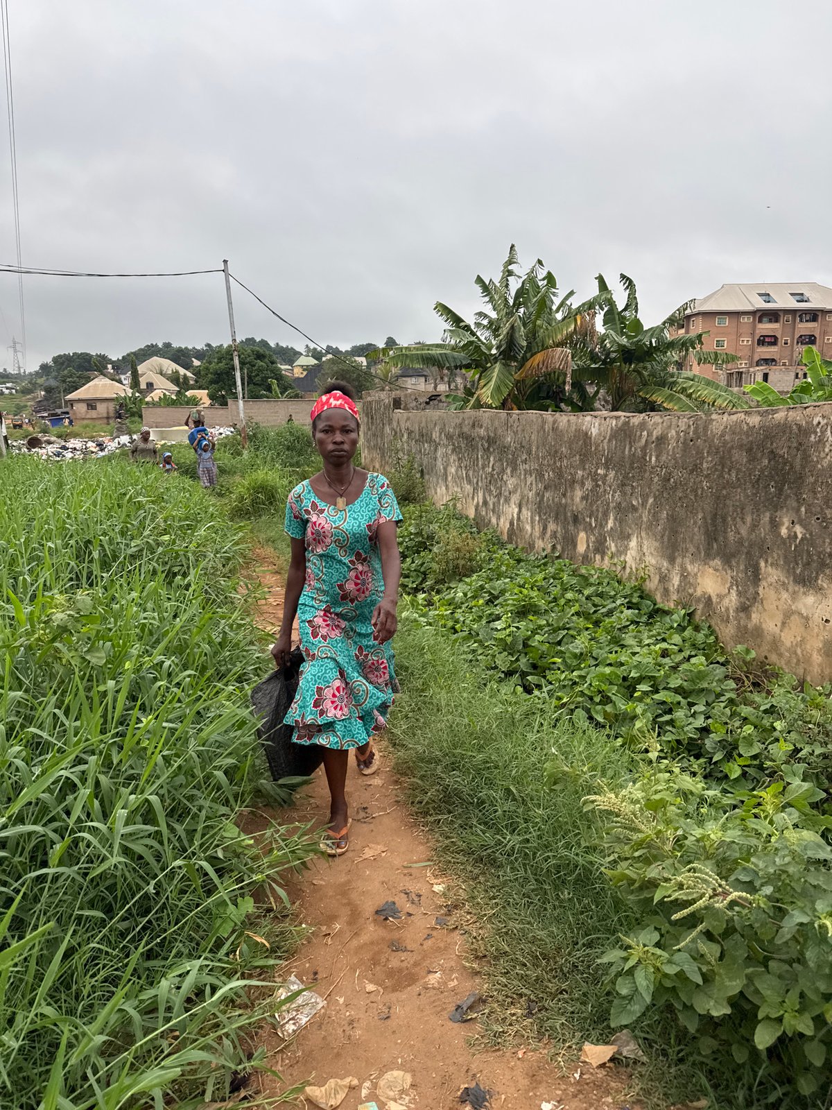 Morning life unfolds in Nkpor Nigeria community