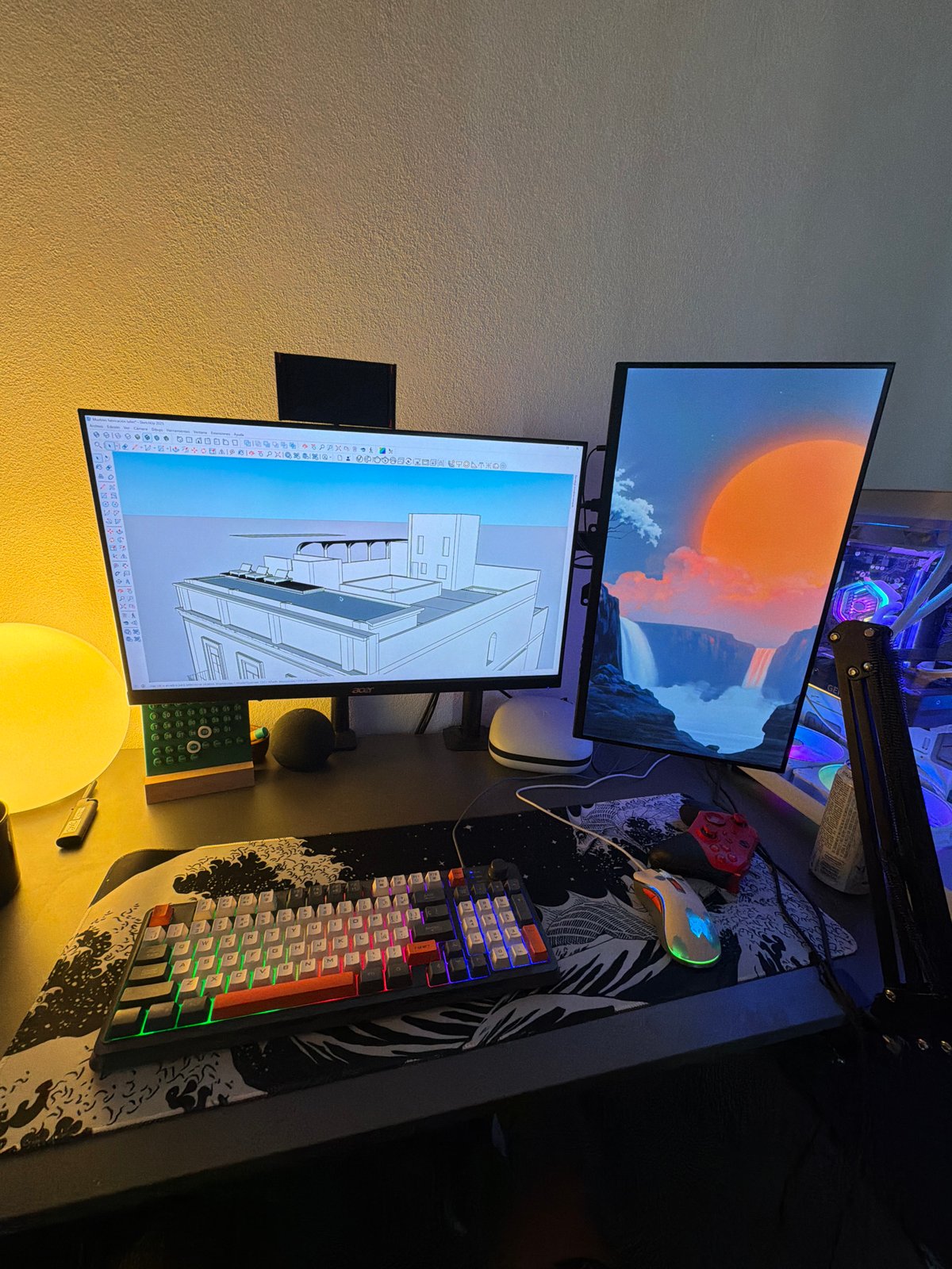 Dual-monitor workstation captured in Cholula, Mexico