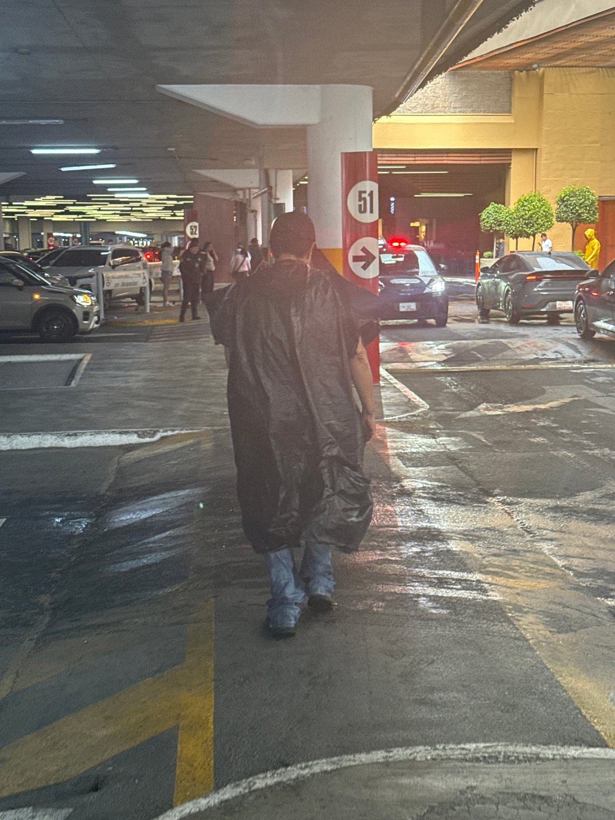 Evening snapshots of daily life across Puebla, Mexico