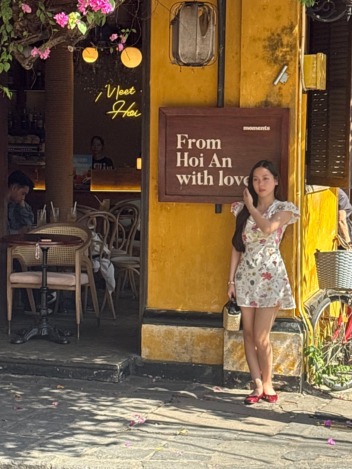 Morning exploration of Hội An's colorful streets and rooftops