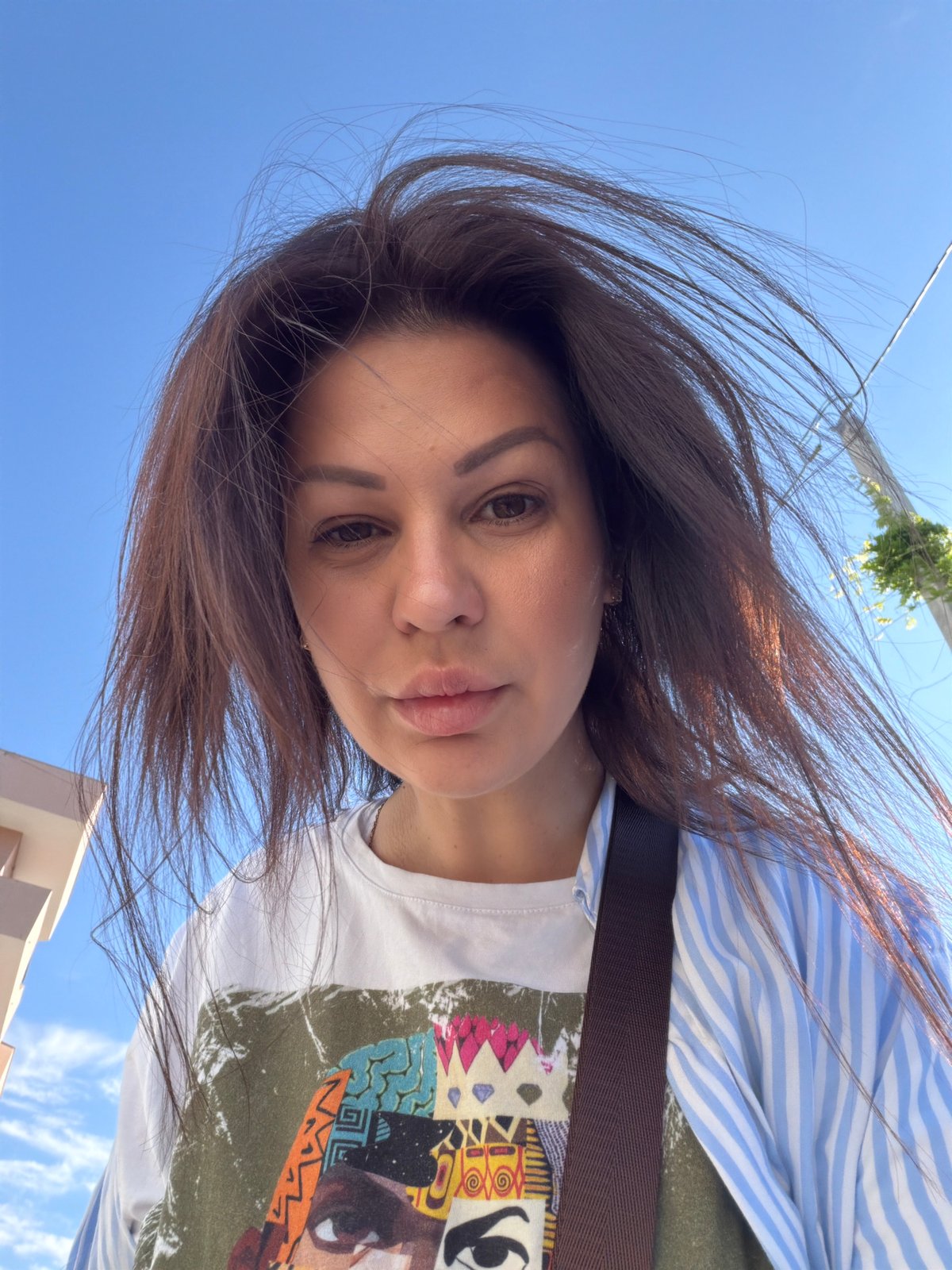 Woman documents early morning walk through Sochi neighborhoods