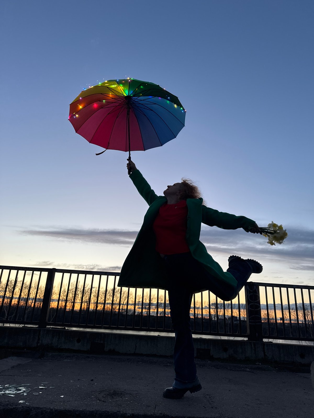 Golden hour photo session captured in Chaikovsky, Russia