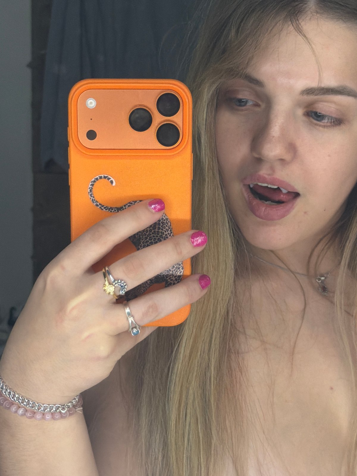 Woman takes late-night selfies in Большая Шильна, Russia
