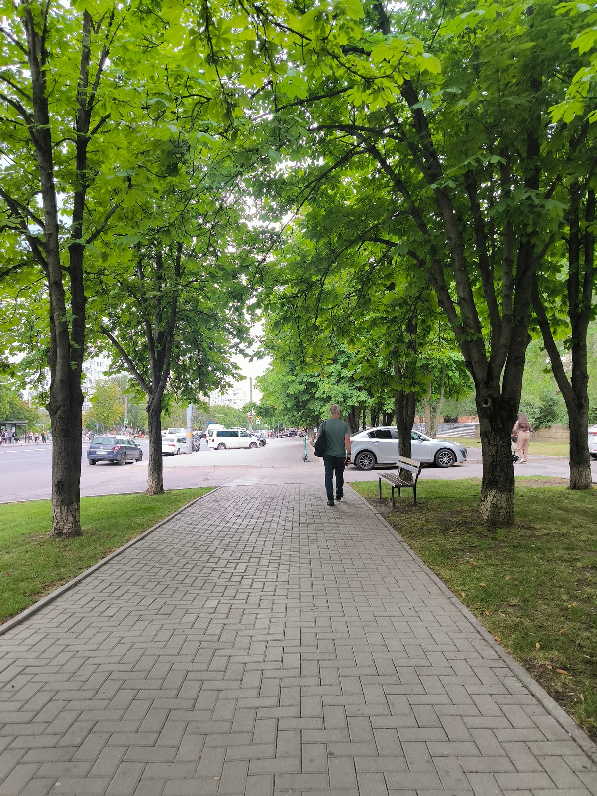 Quiet afternoon around Chișinău's streets and park walkways