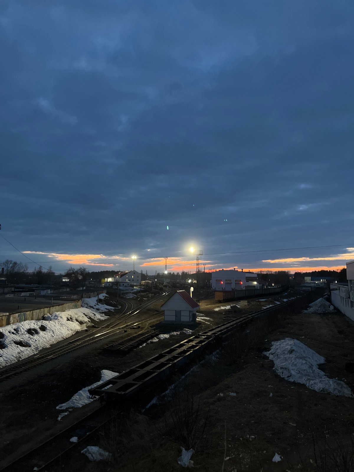 Woman documents ordinary Sunday afternoon in Chaikovsky, Russia