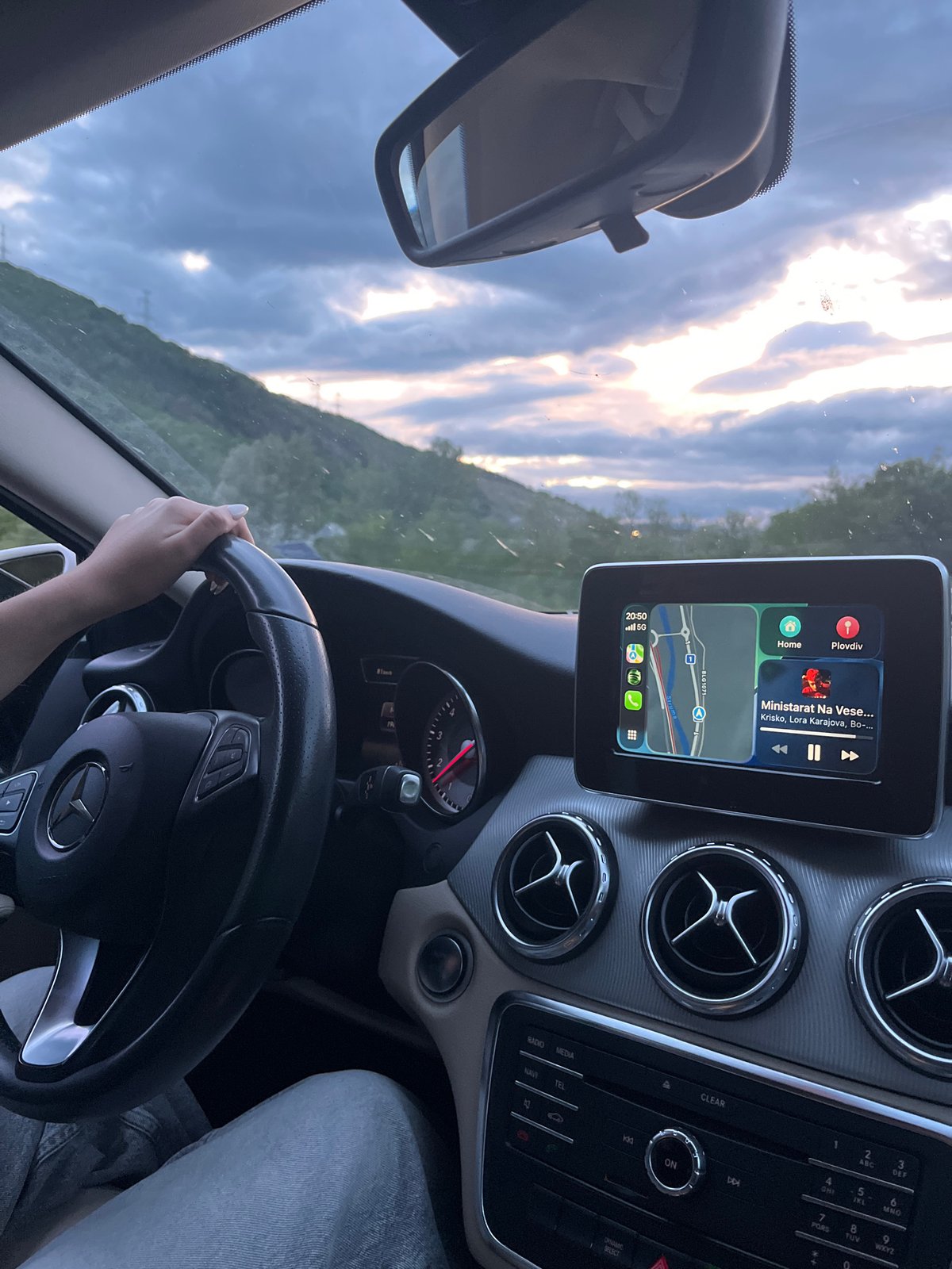 Driver navigates tunnel in Blagoevgrad using Apple CarPlay