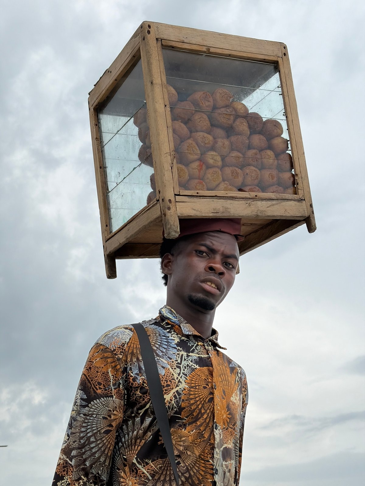 Street food and everyday transport in Igboefon, Lagos