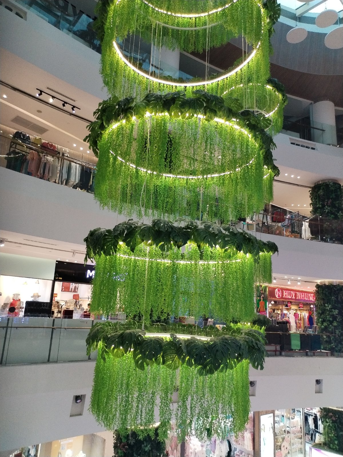 Morning exploration of Nha Trang's malls, streets and nightlife spots