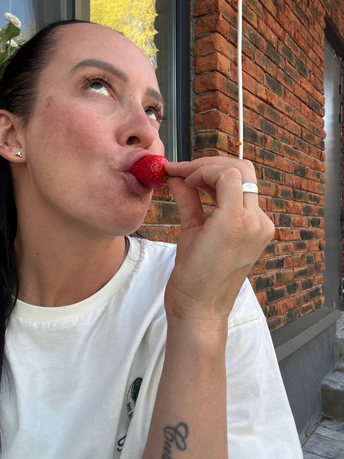 Strawberry snacks and forest walk captured in Chaikovsky