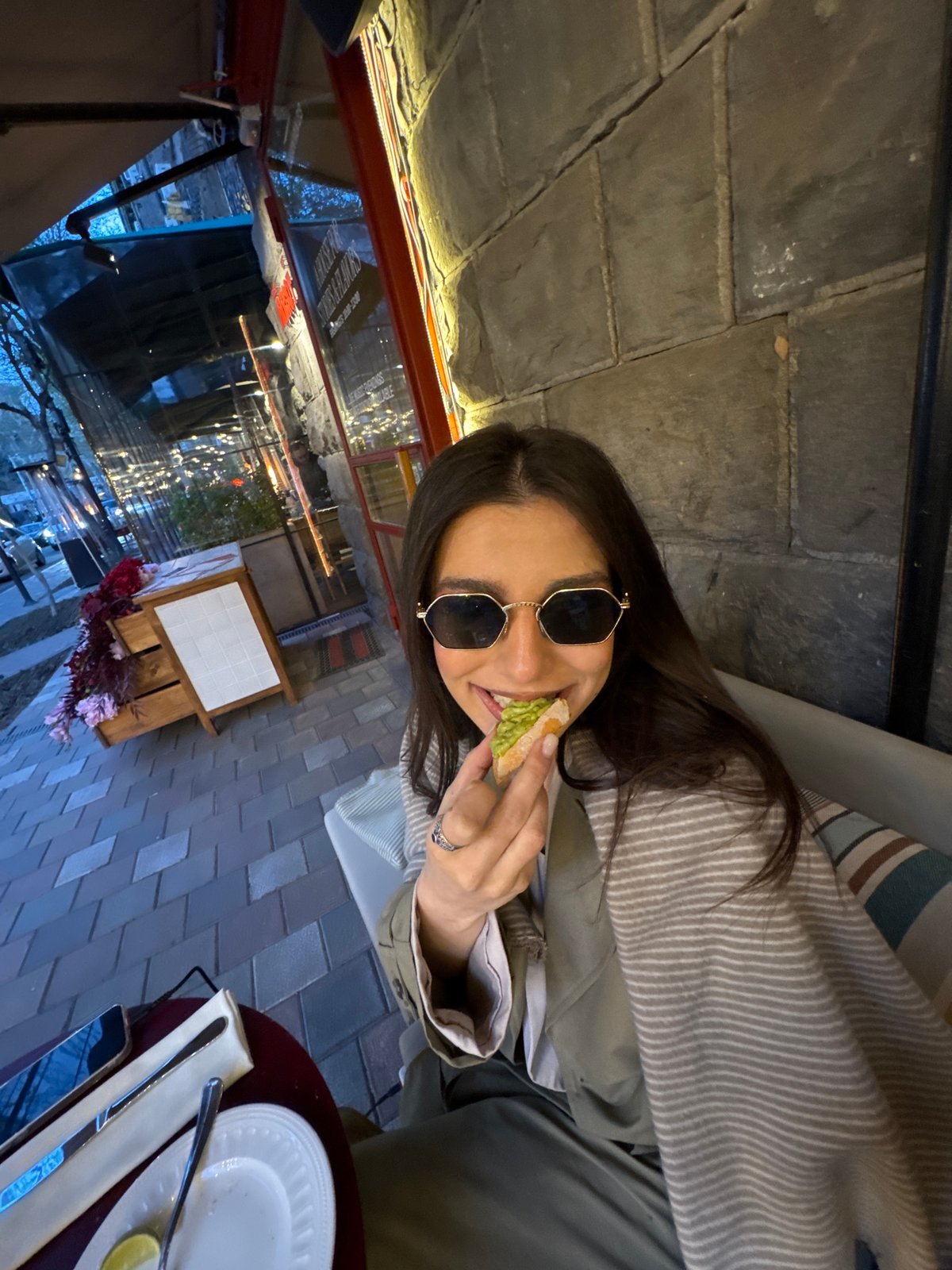 Friends take selfies at Yerevan club during afternoon outing