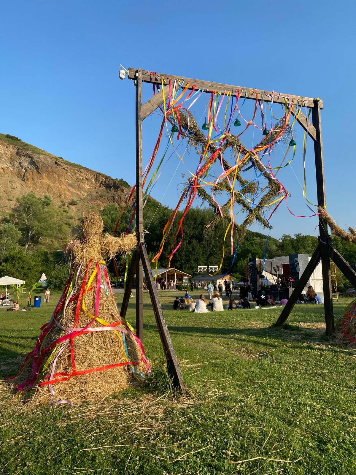 Folk festival in Asureti fills field with ribbon-strung wooden structures