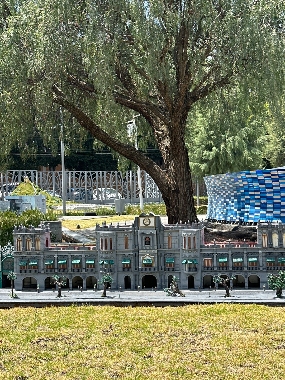 Tourist visits miniature Puebla historic center display
